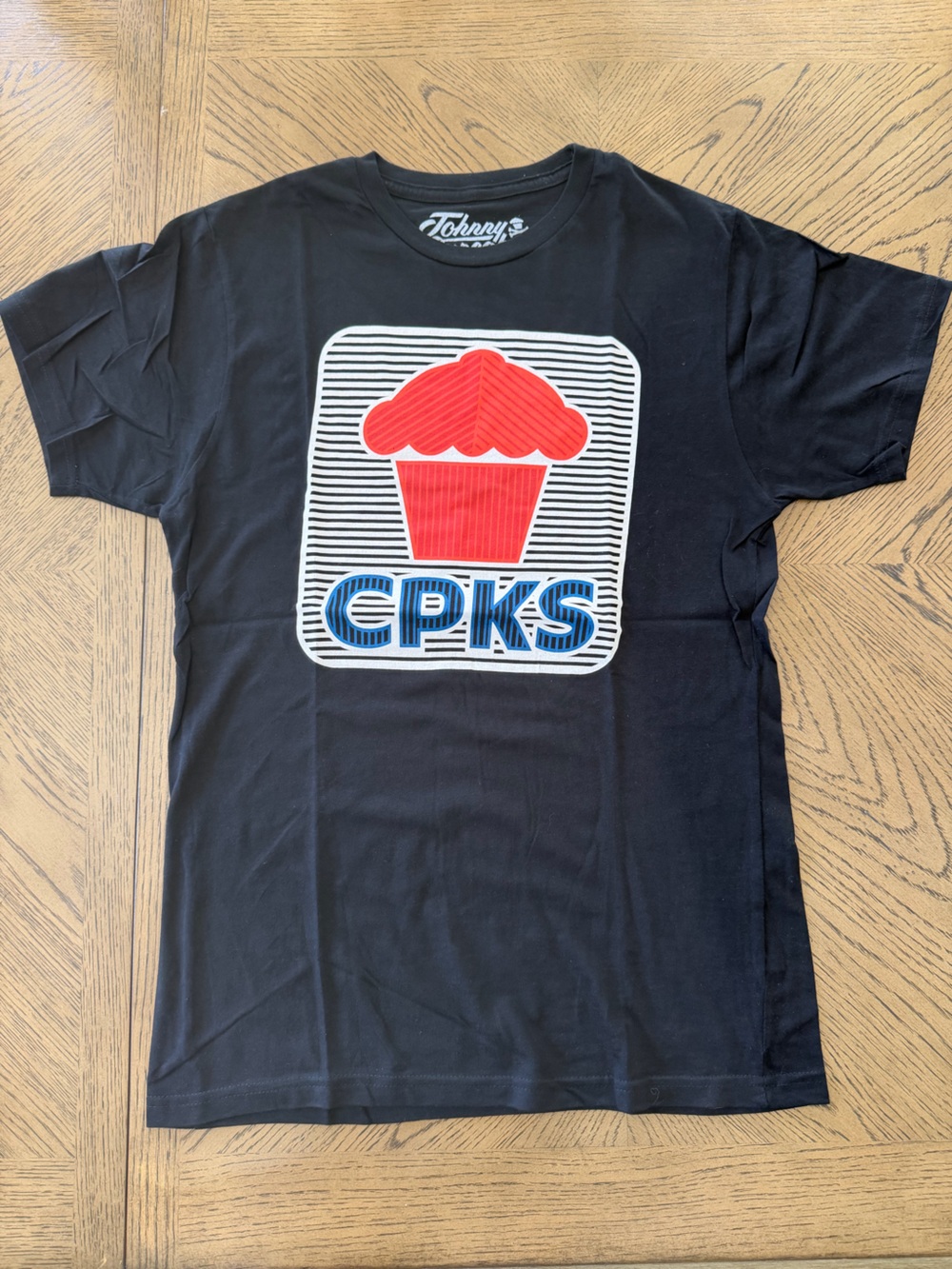 Men’s Johnny Cupcakes ‘CITGO Sign’ Tee